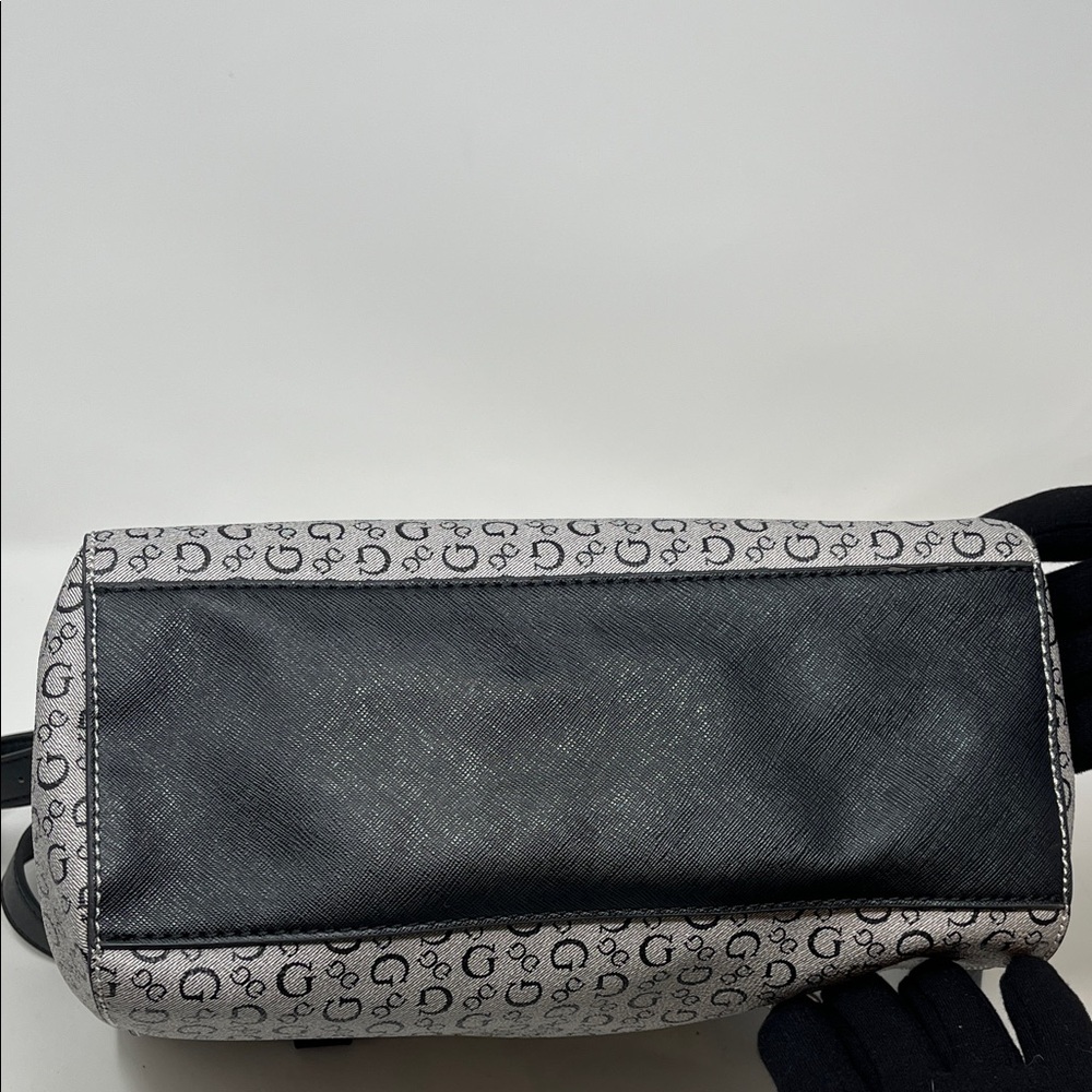 GUESS Los Angeles Logo Print Gray and Black Designer Bag - Picture 6 of 8